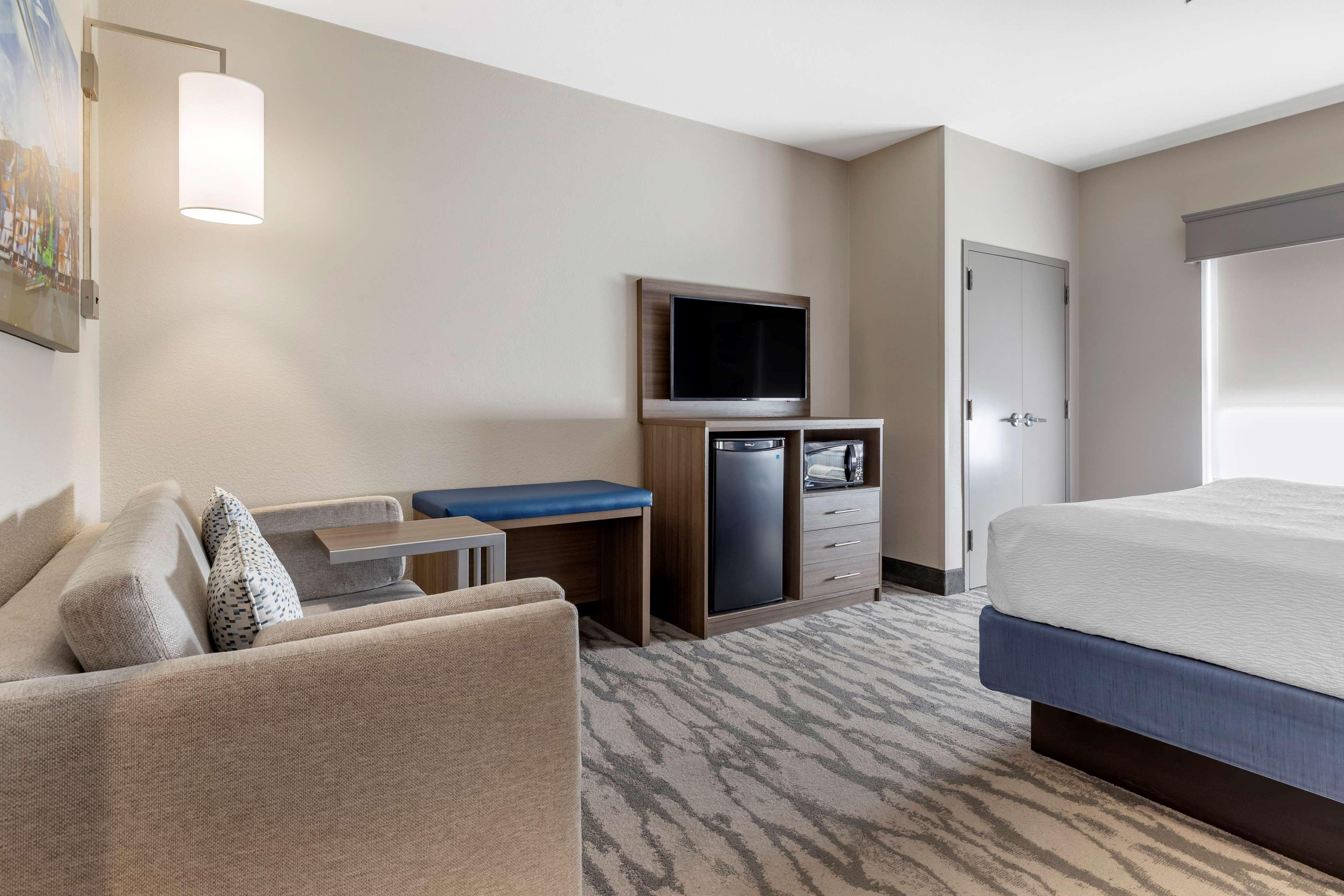 Best Western Plus Castlerock Inn & Suites Bentonville Exterior foto