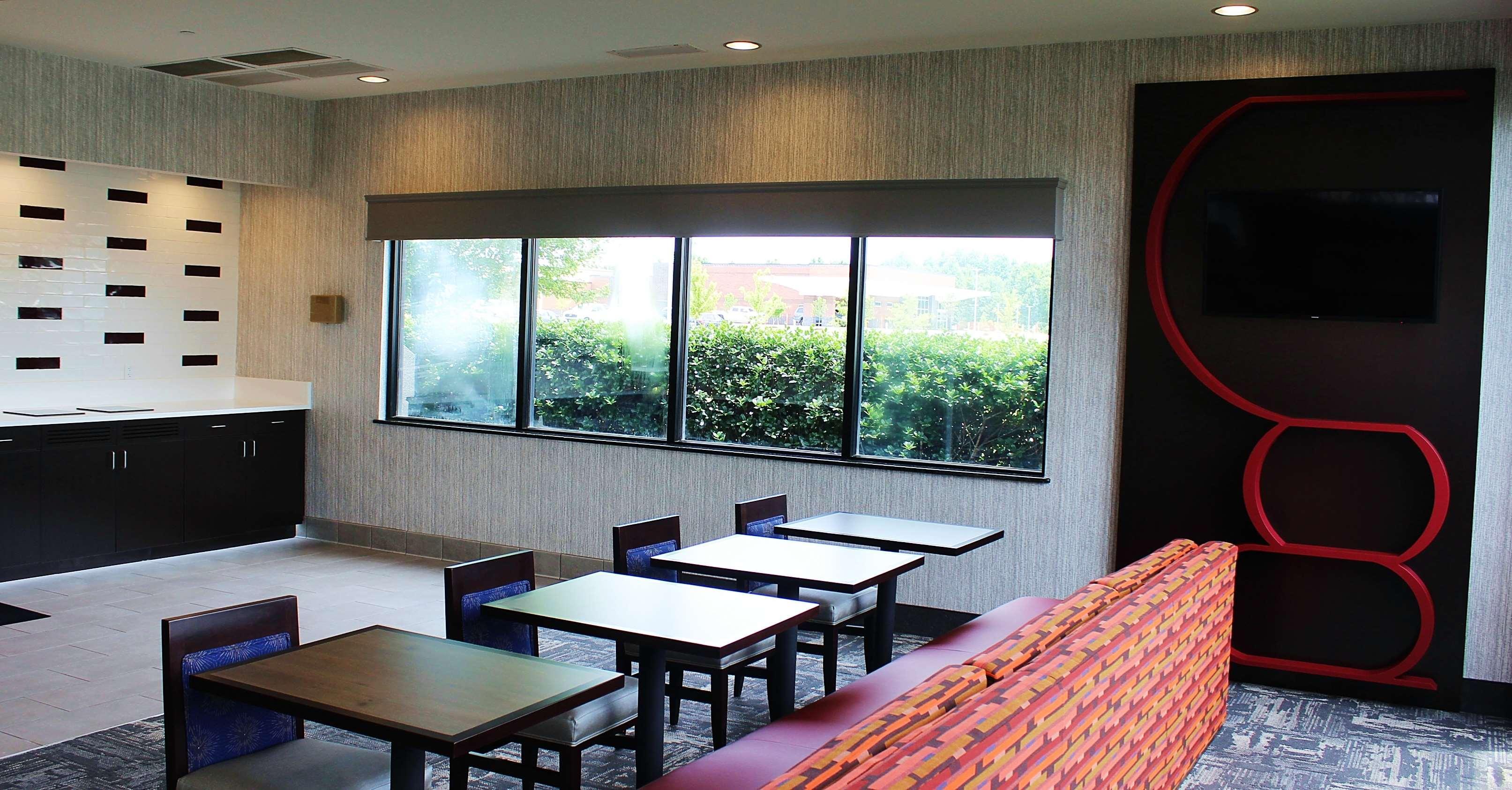 Best Western Plus Castlerock Inn & Suites Bentonville Exterior foto